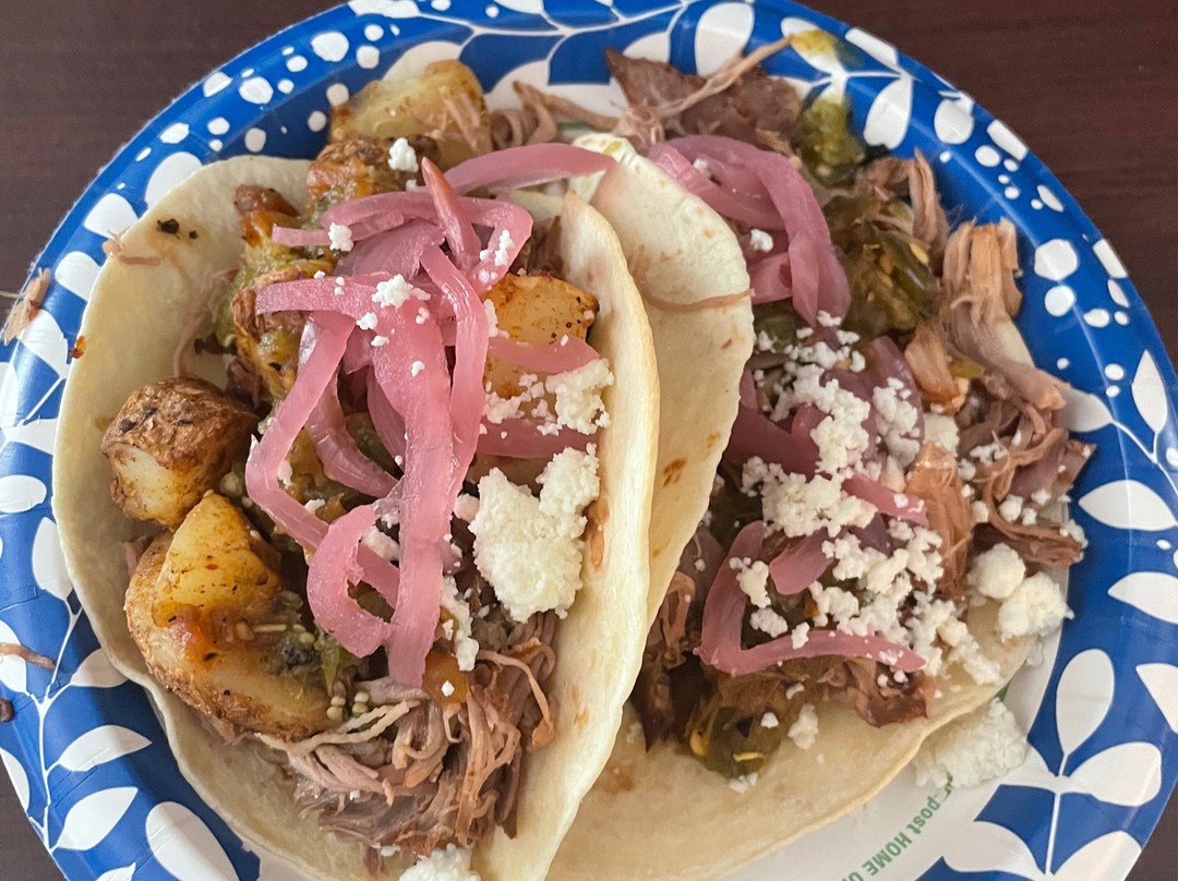 棕榈沙漠希尔顿惠庭套房酒店主图