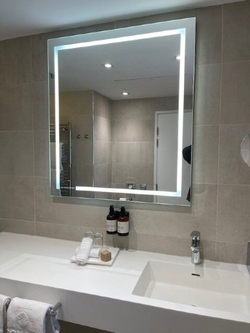 NH Collection Marseille-浴室