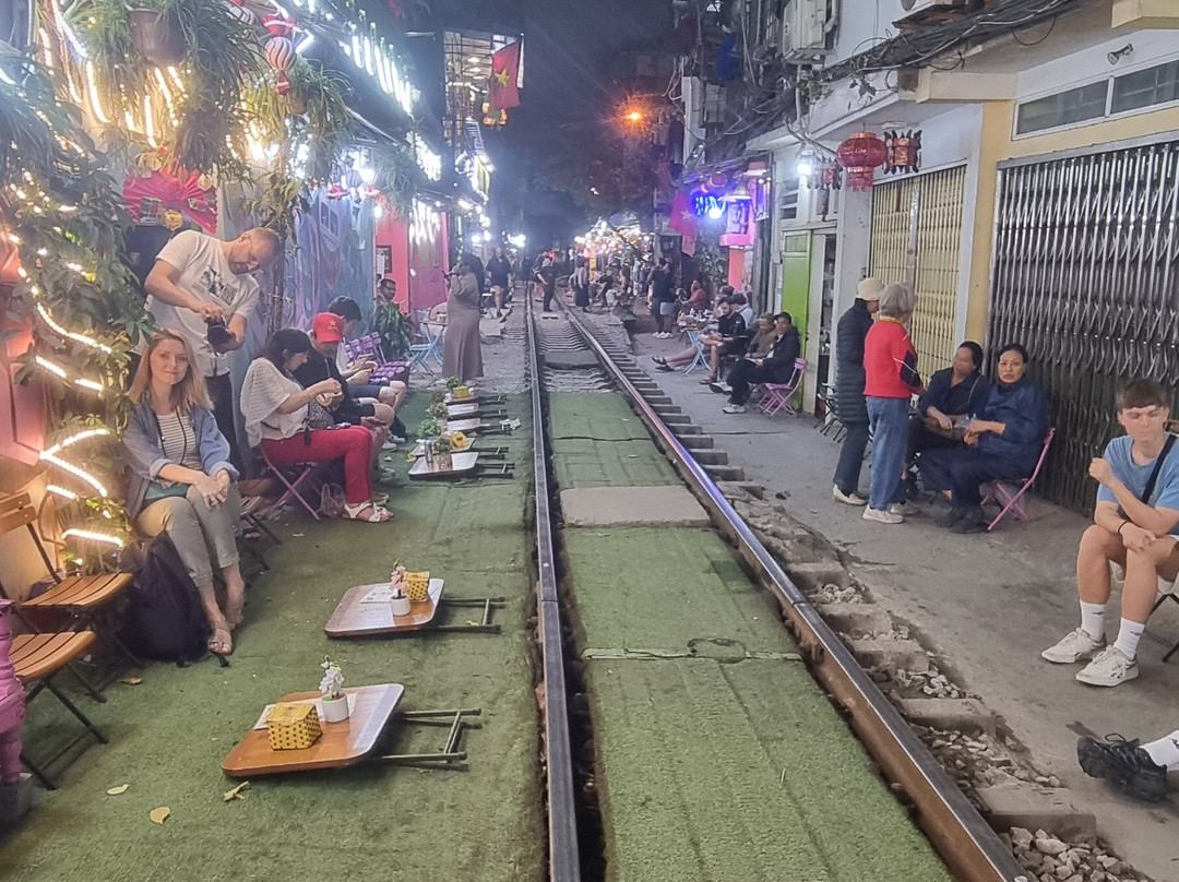 Hanoi Transport Service-河内必去景点