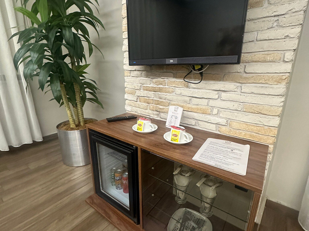 Maxuite Hotel In Home主图