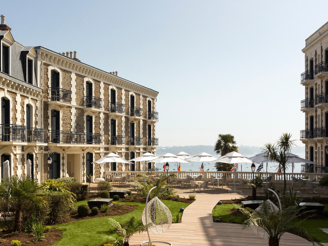 Hotel Barriere Le Grand Hotel主图