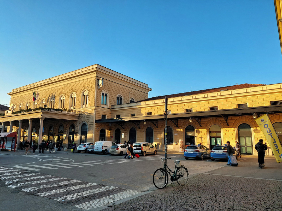Stazione di Bologna Centrale景点图片