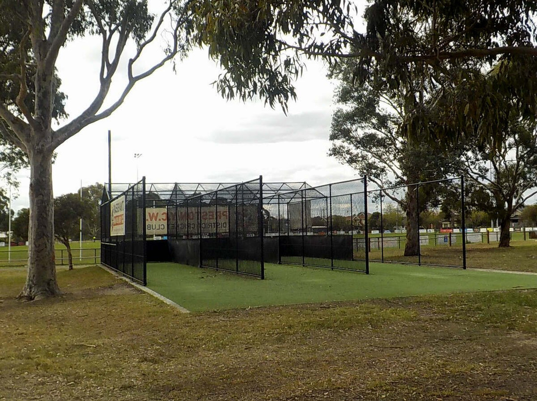 J E Moore Park-Reservoir必去景点