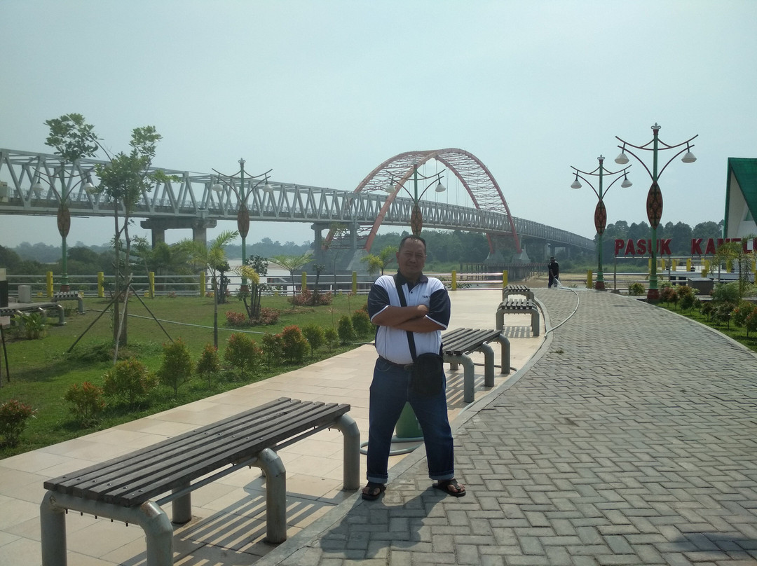 Palangka Raya City Monument (Soekarno Monument)-帕朗卡拉亚必去景点