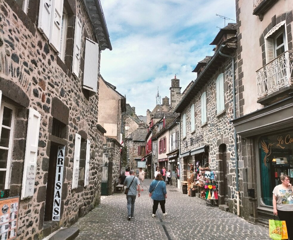 Place Tyssandier d'Escous-Salers必去景点