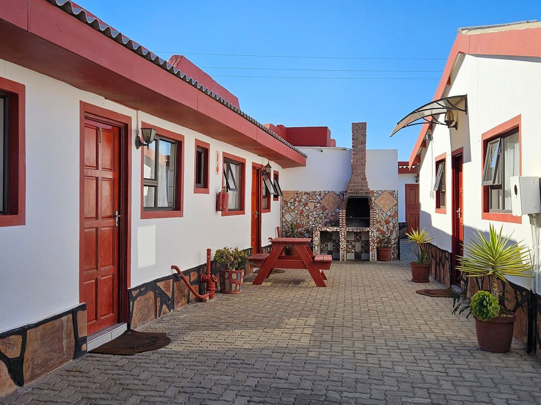 Timo's Lodge Guesthouse主图