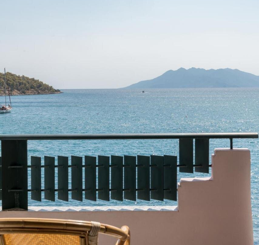Binji Hotel