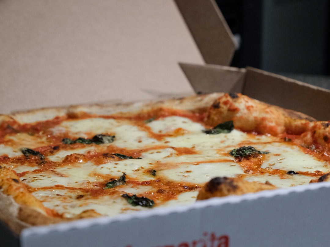 Pizza Bizarra
