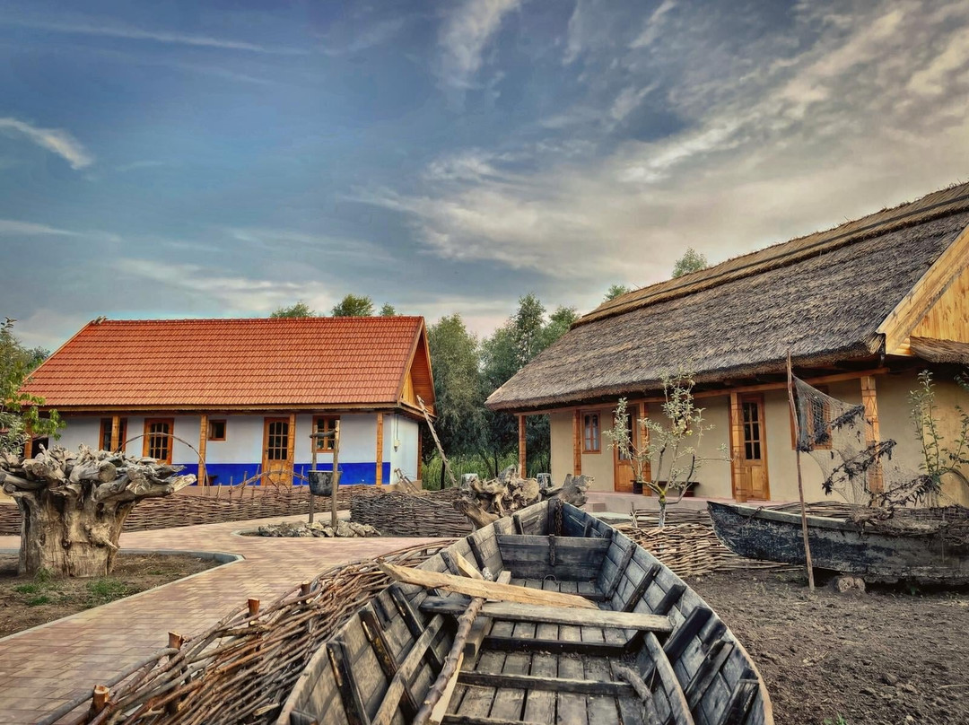 Eco-village Valeni