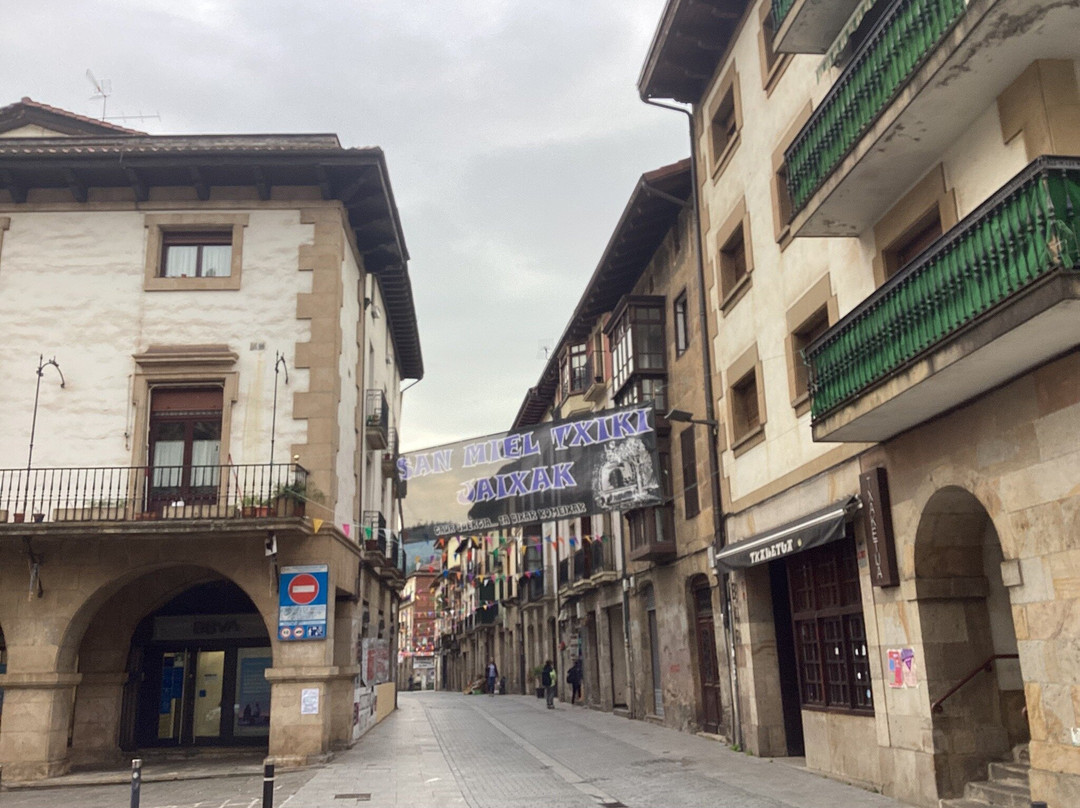 Universidad de Sancti Spiritus desde la Oficina de Turismo de Onati景点图片