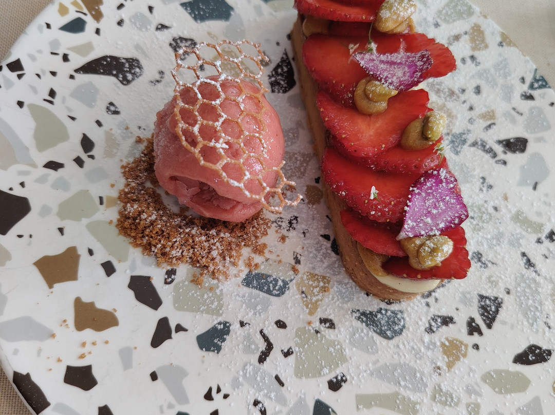 Palais de la Cathedrale-圣奥梅尔必去景点