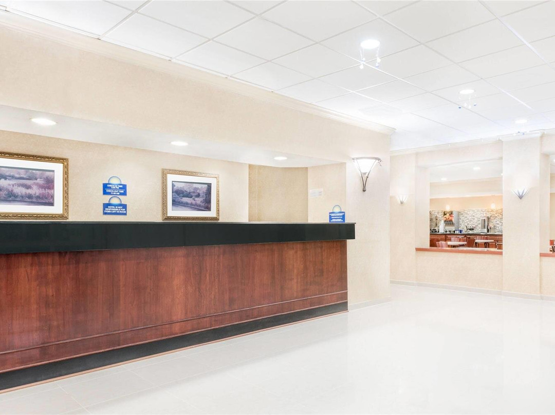 Days Inn & Suites by Wyndham York