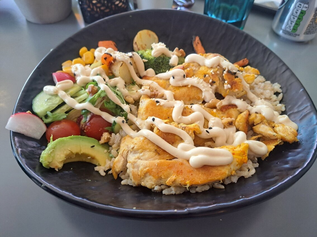 Avocado Healthy Cafe