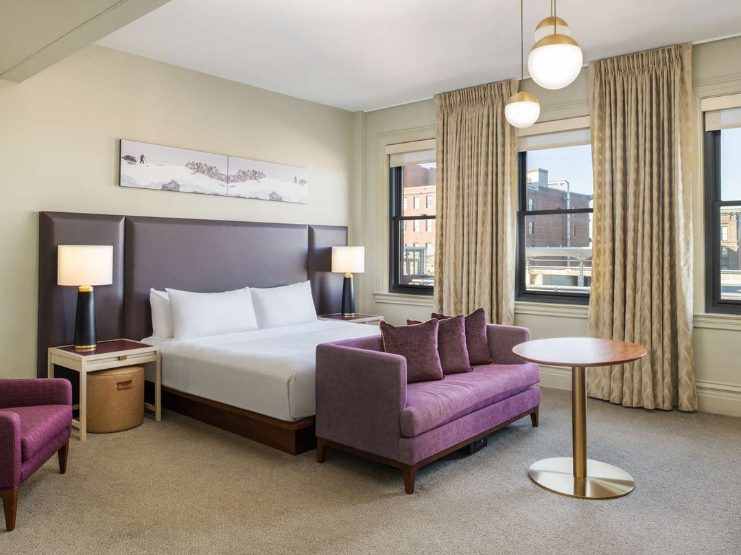 Hotel Savoy Kansas City, Tapestry Collection By Hilton