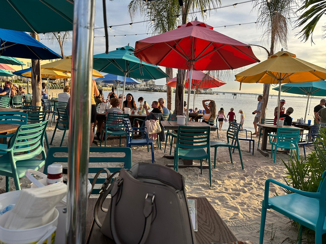 Macky's Bayside Bar & Grill