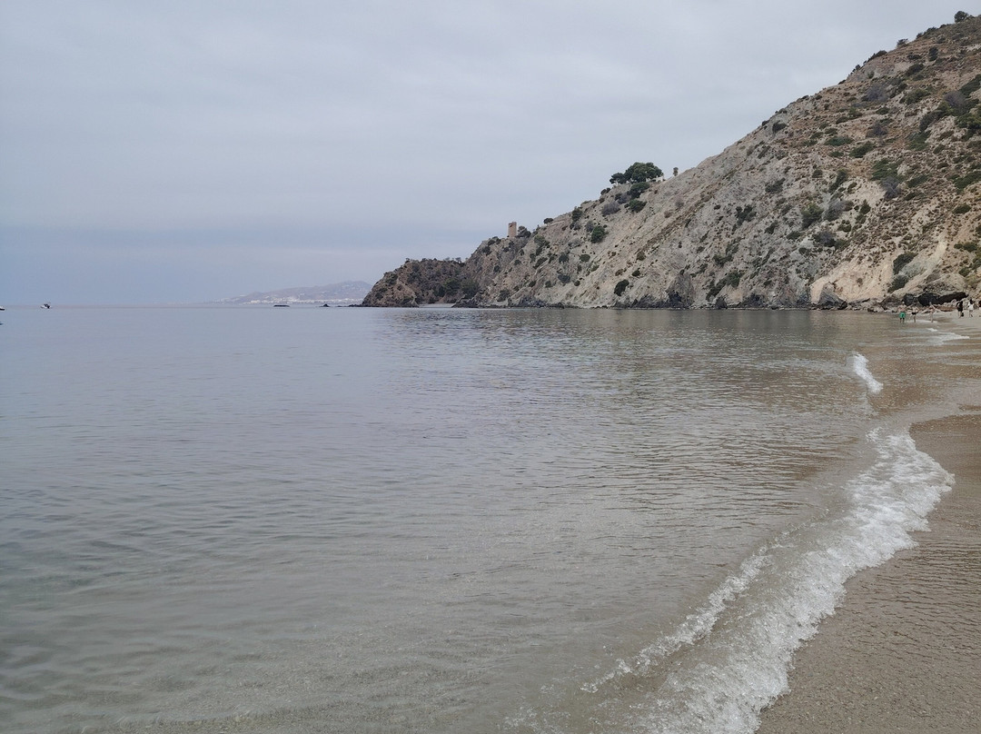 Playa Del Cañuelo-内尔哈必去景点