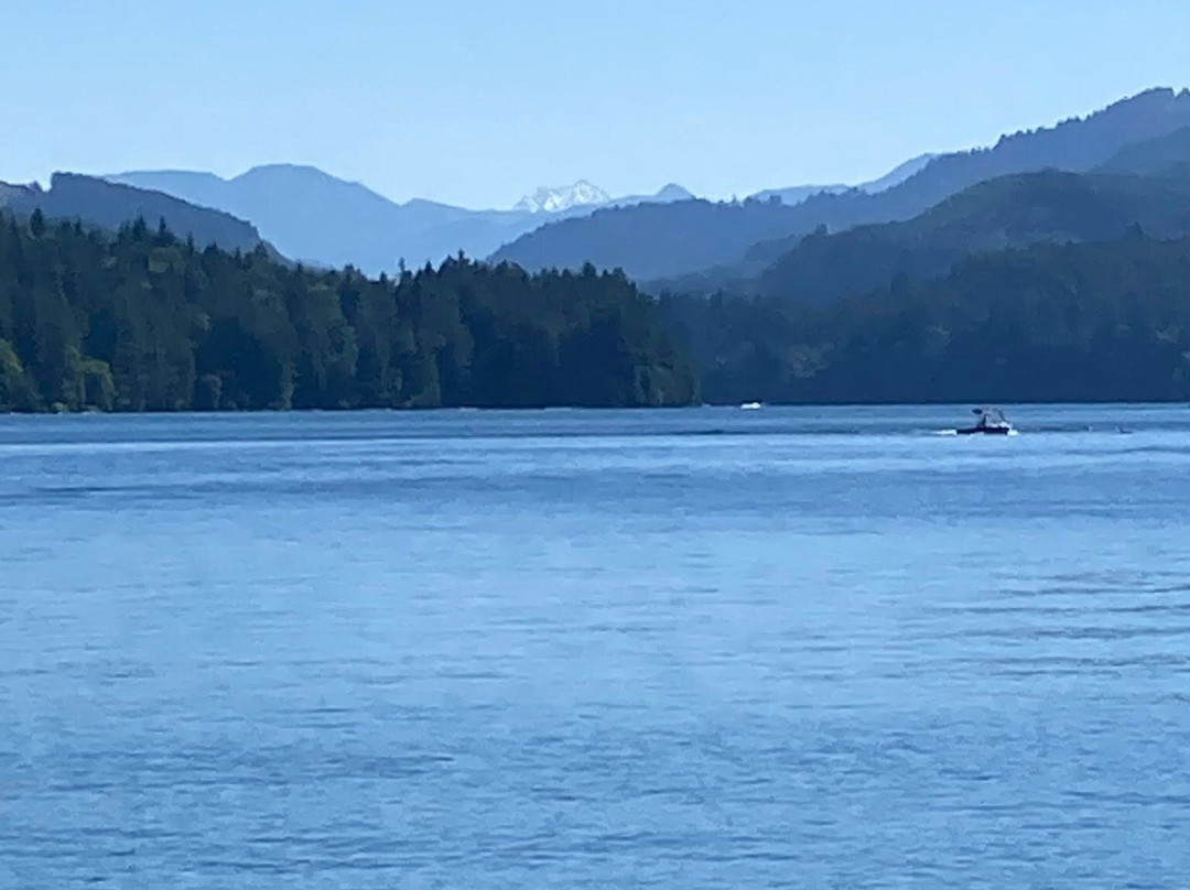 Santiam Excursions-Lebanon必去景点