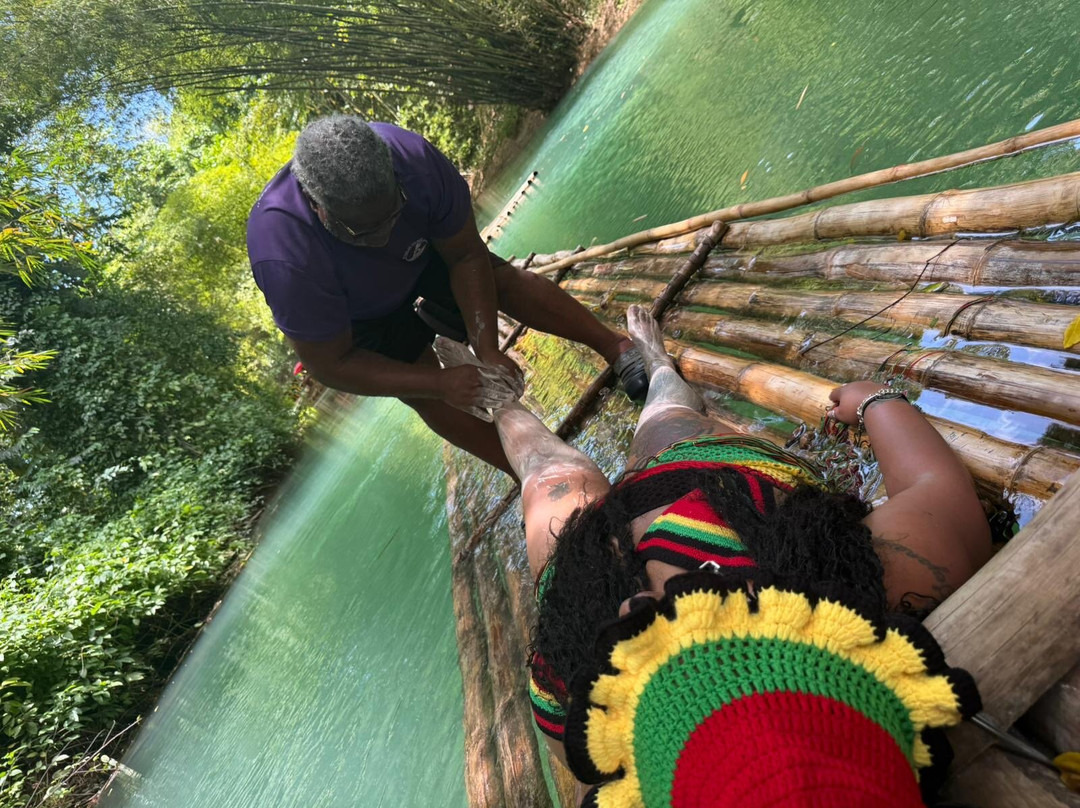 Big Deal Tours-法尔茅斯必去景点