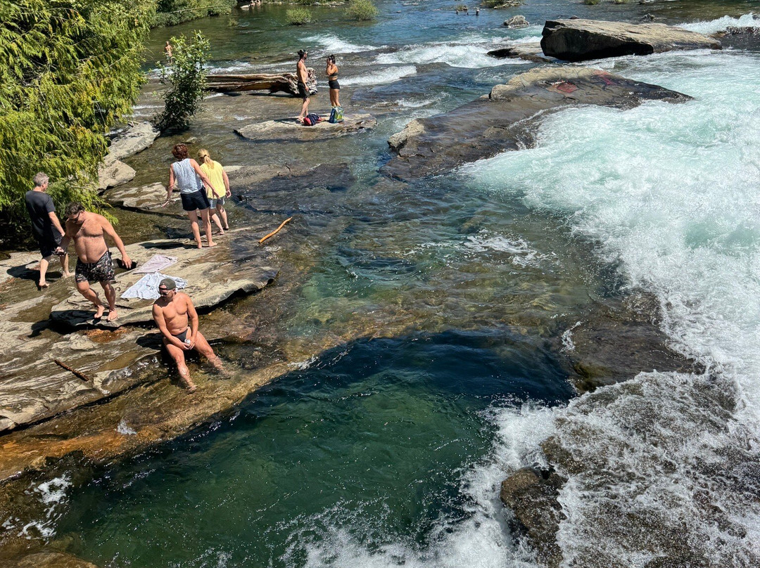 Nymph Falls Nature Park-科特尼必去景点
