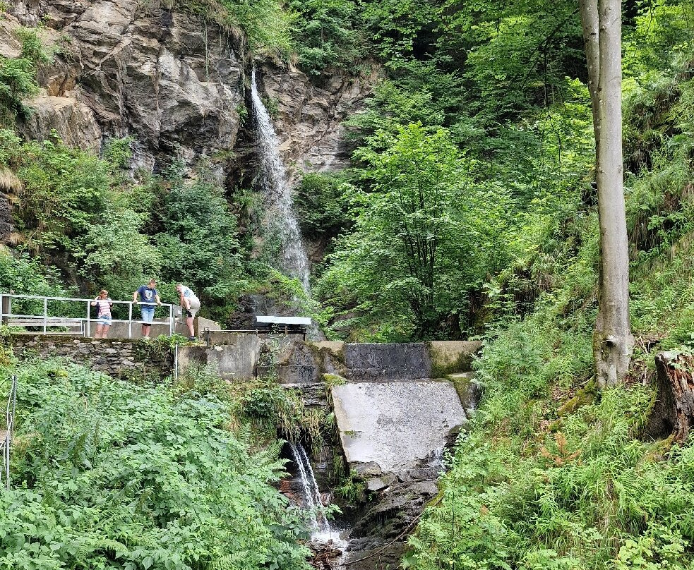 Finsterbach Wasserfälle-Sattendorf必去景点