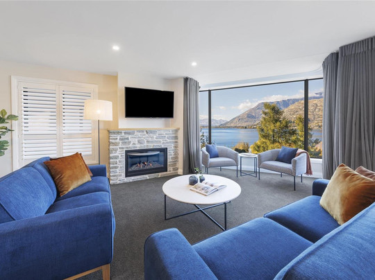 皇后镇湖岸盛橡度假酒店主图