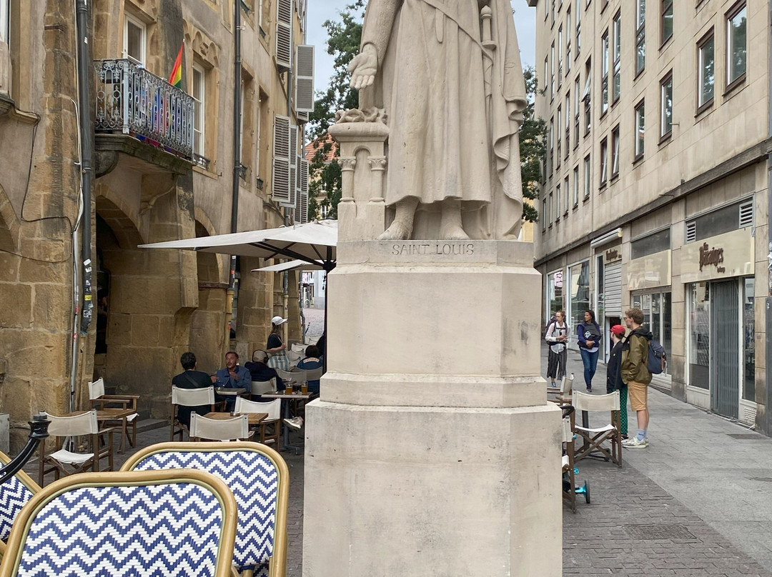 Place Saint-Louis-梅斯必去景点