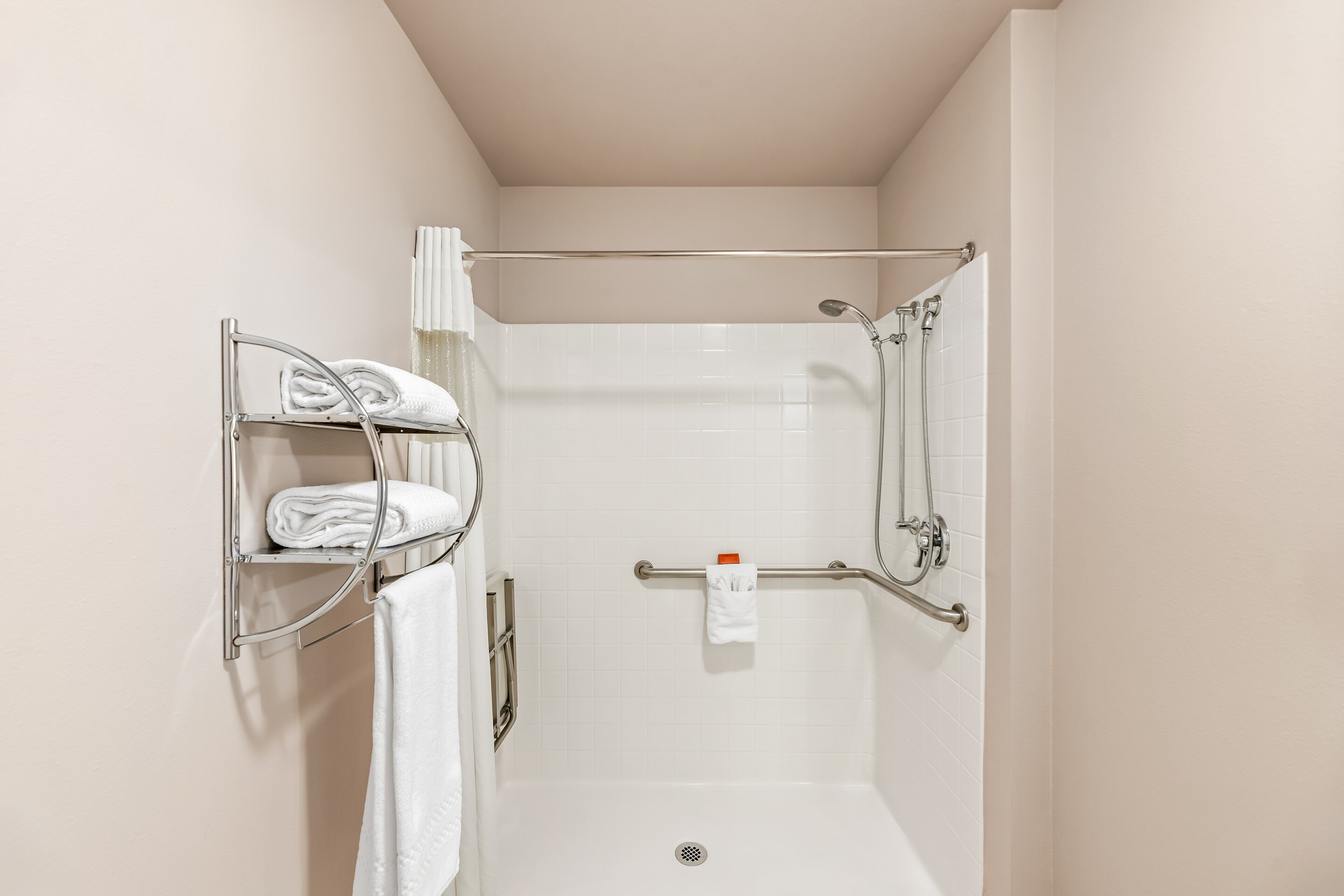 Ledgestone Suites Hotel Yakima-浴室