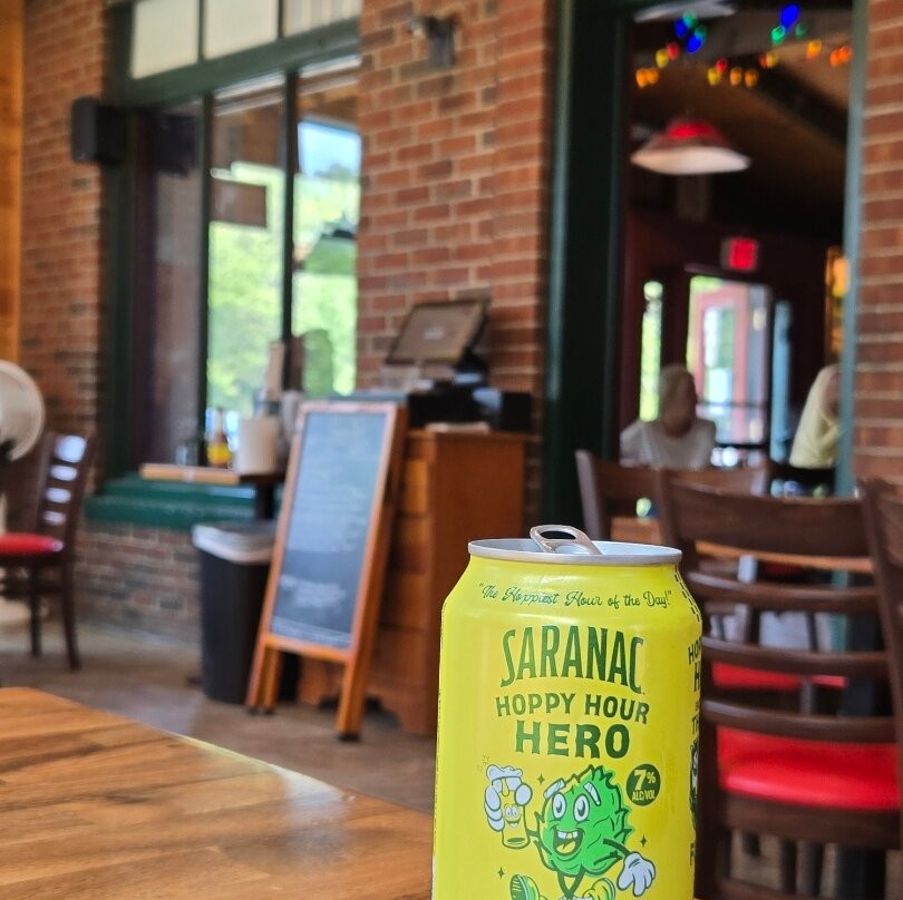 Raquette Lake Tap Room & Hotel主图