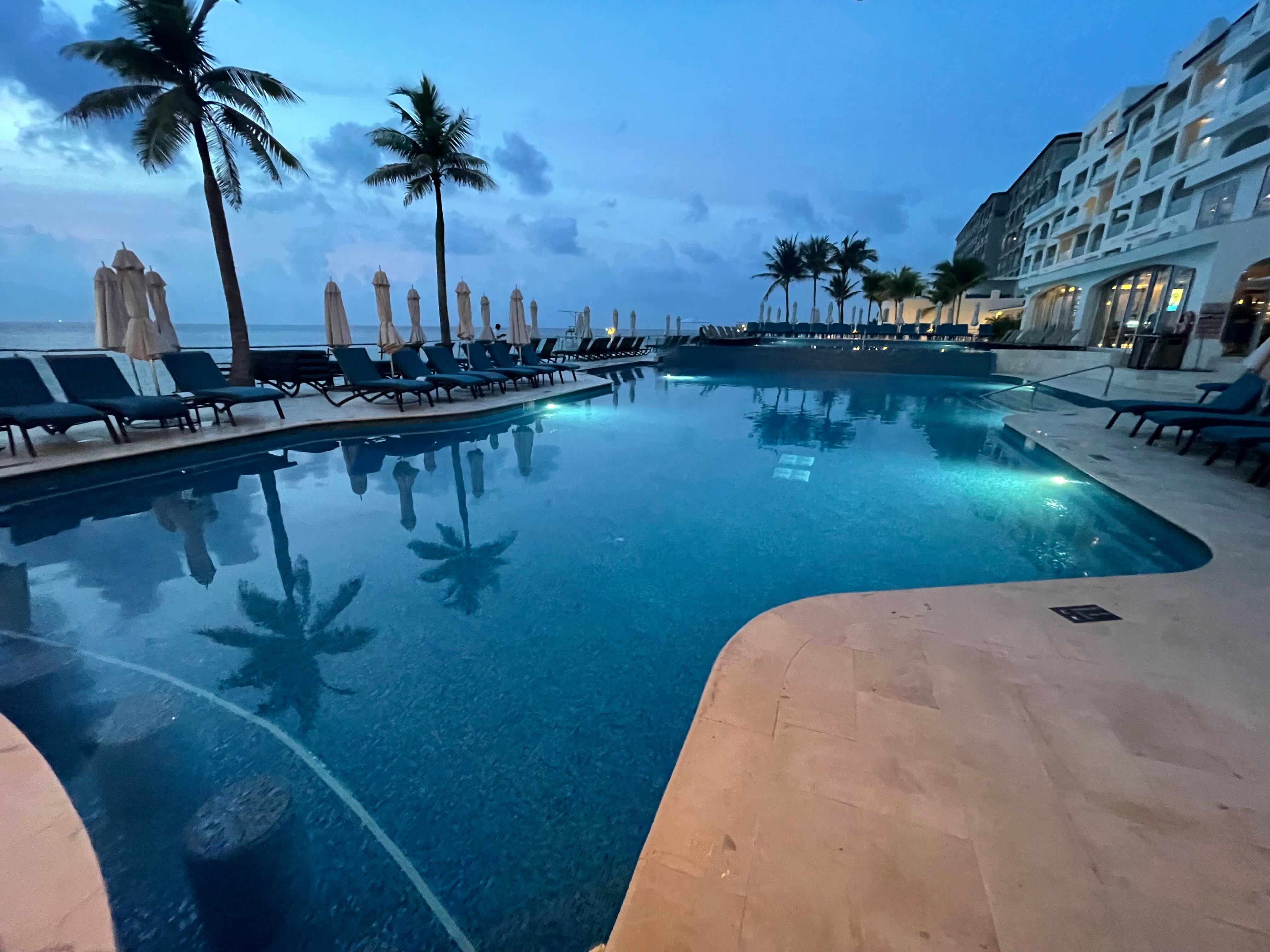 科苏梅尔宫全包酒店-泳池