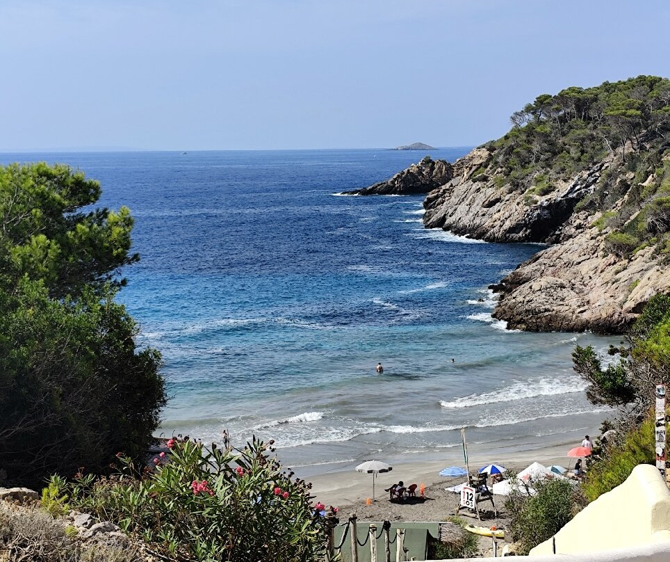 Cala Boix Beach-San Carlos必去景点