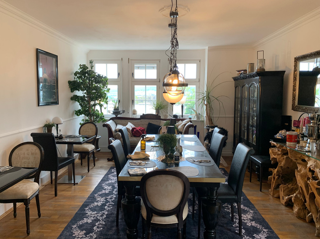 Villa Adel.es Boutique Hotel主图