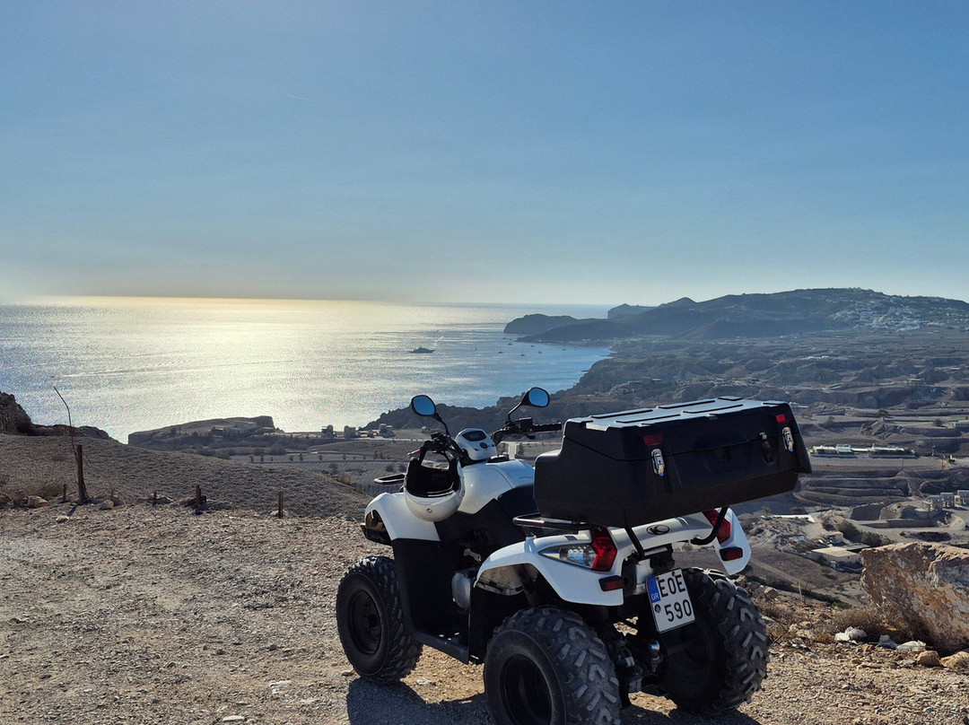 Koletsis Rentals-Karterados必去景点