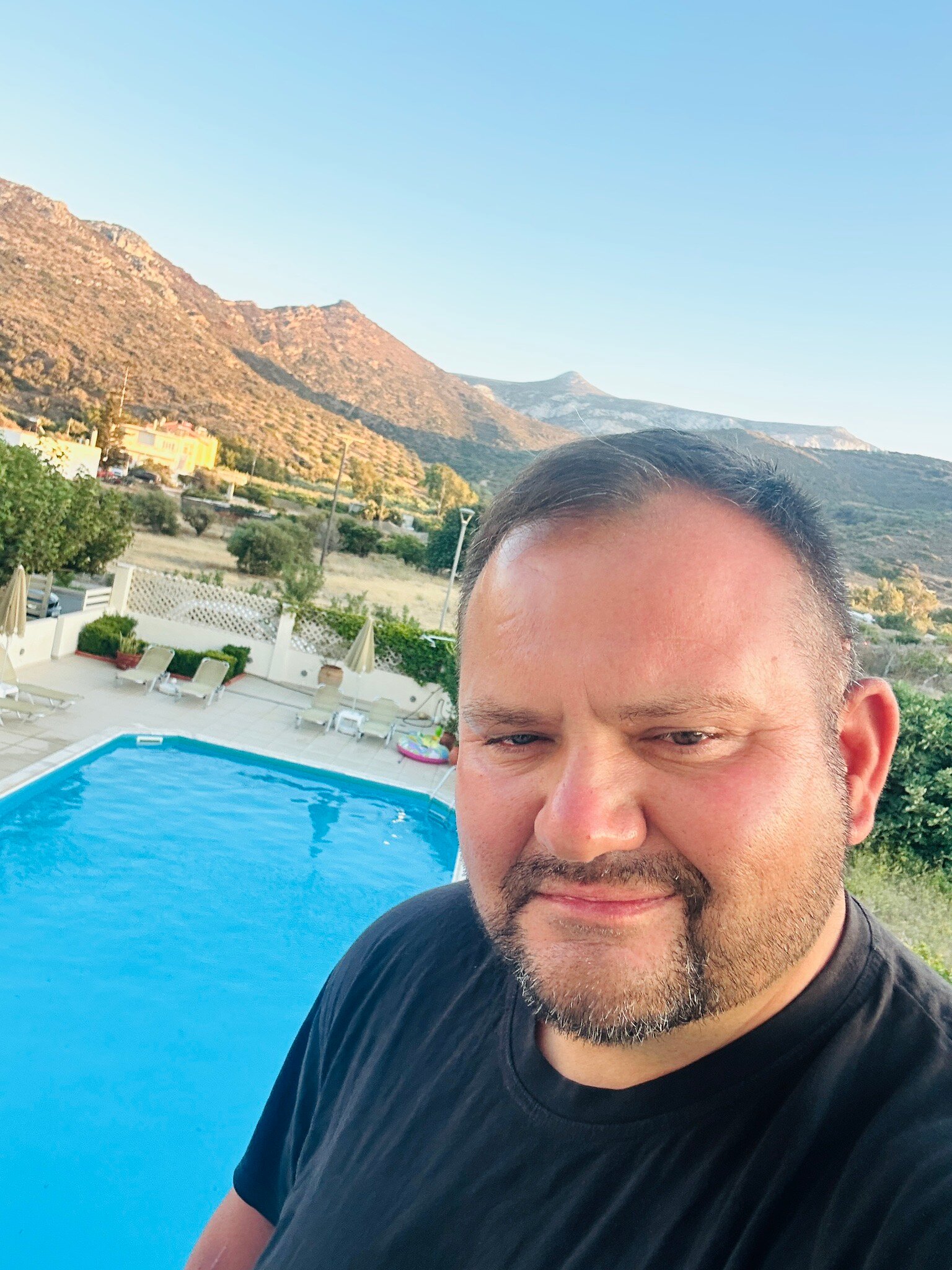 Hiona Holiday Hotel-官方