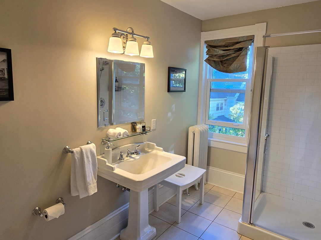 No 1 Gratfon Inn主图