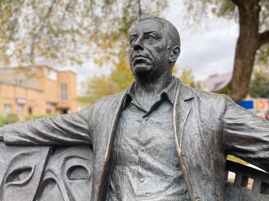 Monument to Anatoliy Papanov-Vyazma必去景点