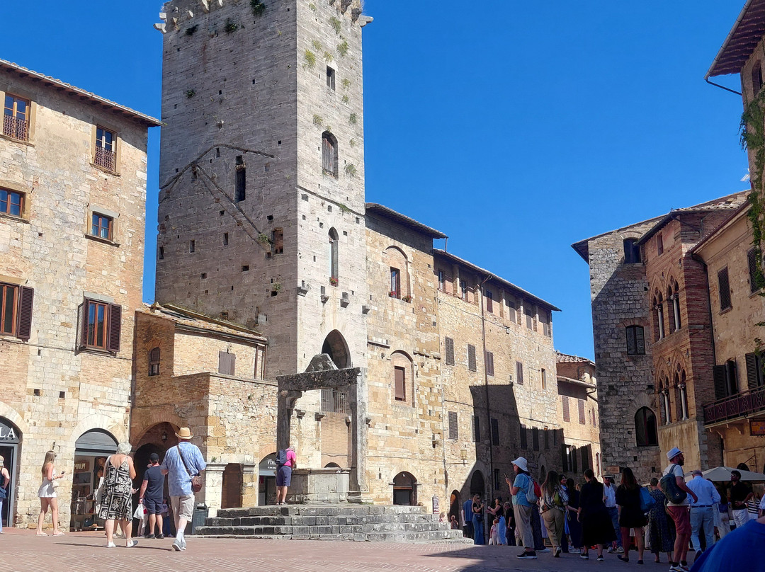 Piazza Della Cisterna-圣吉米尼亚诺必去景点