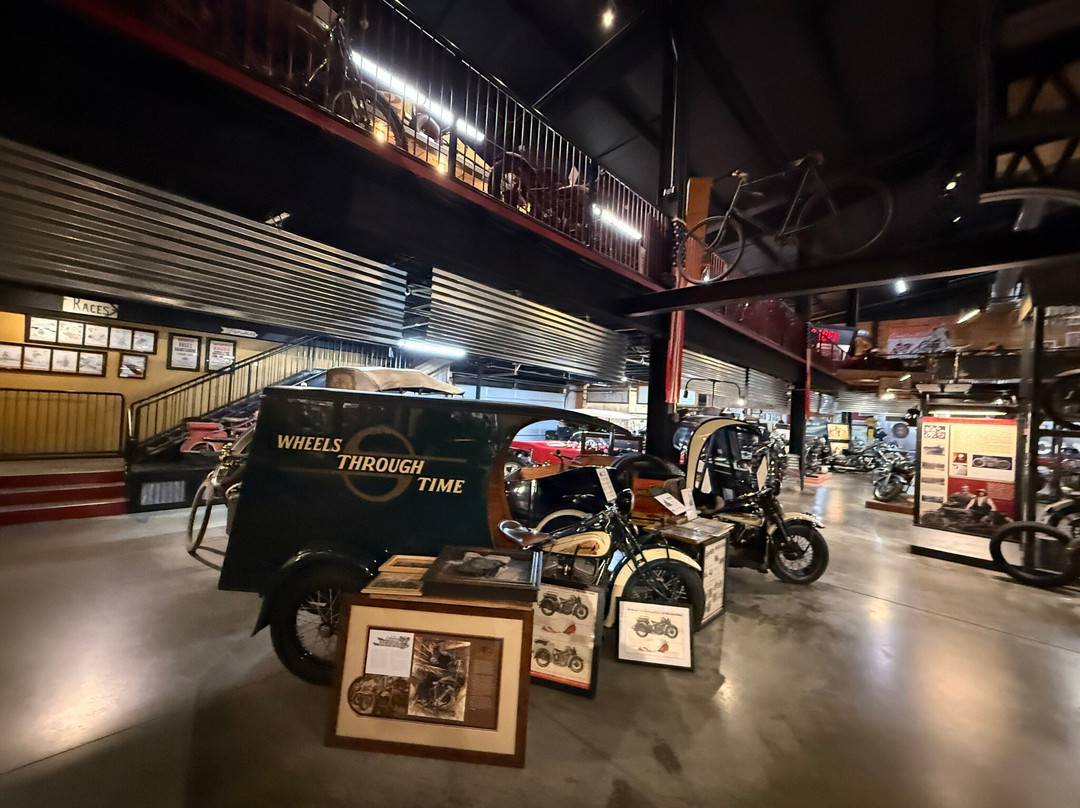 Wheels Through Time Transportation Museum-Maggie Valley必去景点