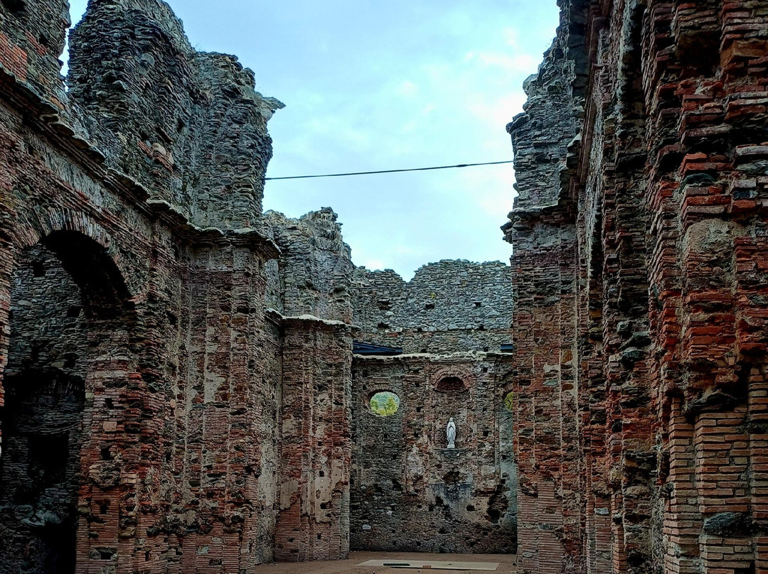 Abbazia di Santa Maria di Corazzo-Carlopoli必去景点