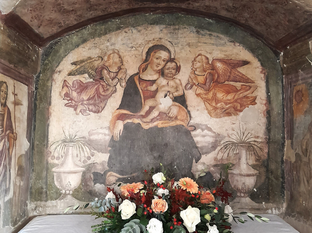 Chiesa di Santa Maria Infraportas-福利尼奥必去景点