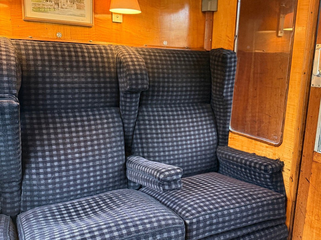 格洛斯特-沃里克铁路-切尔滕纳姆必去景点