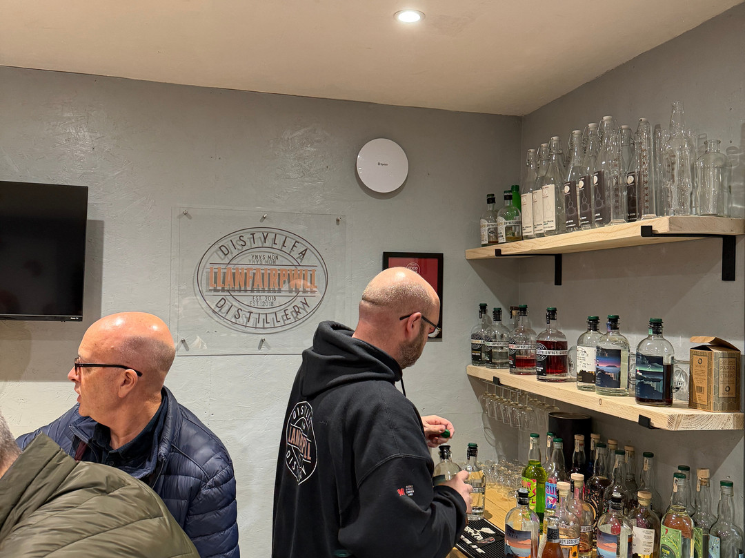Llanfairpwll Distillery-Gaerwen必去景点