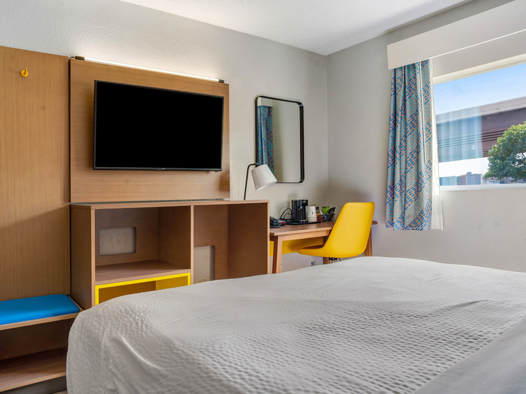 Days Inn by Wyndham Omaha主图