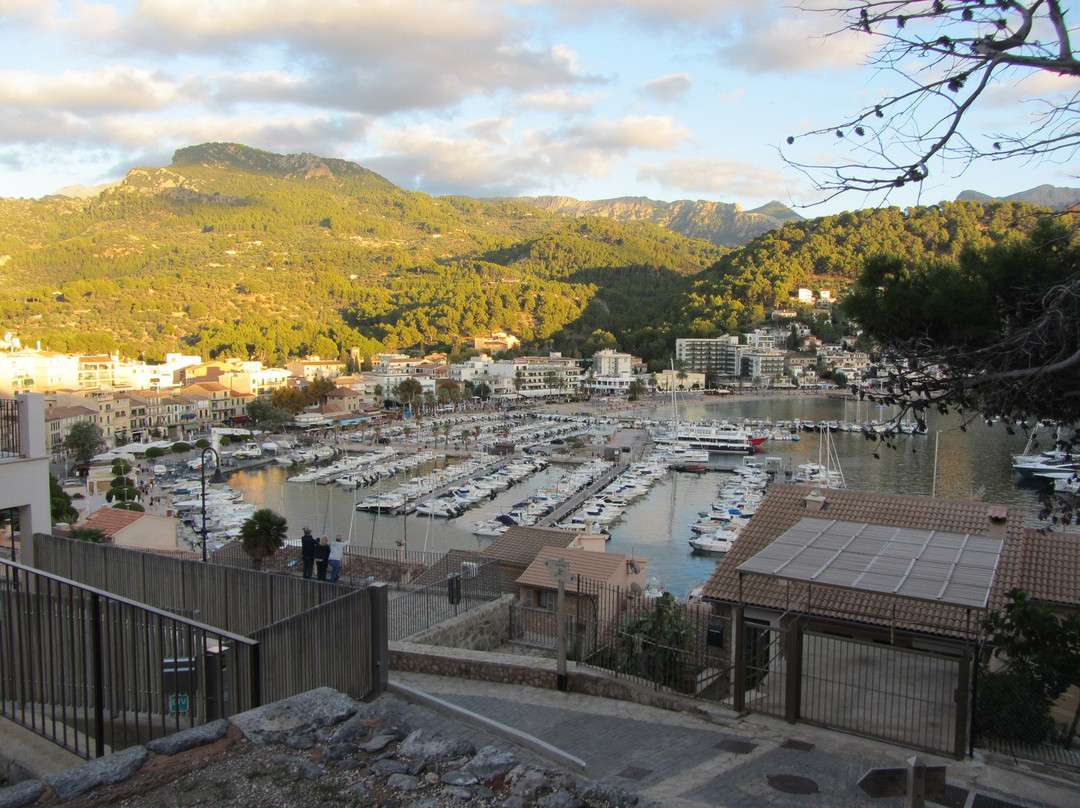 Marina Tramontana-索列尔港必去景点