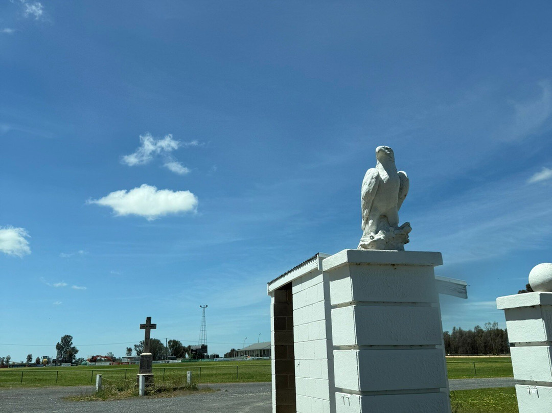Frances War Memorial-Kybybolite必去景点