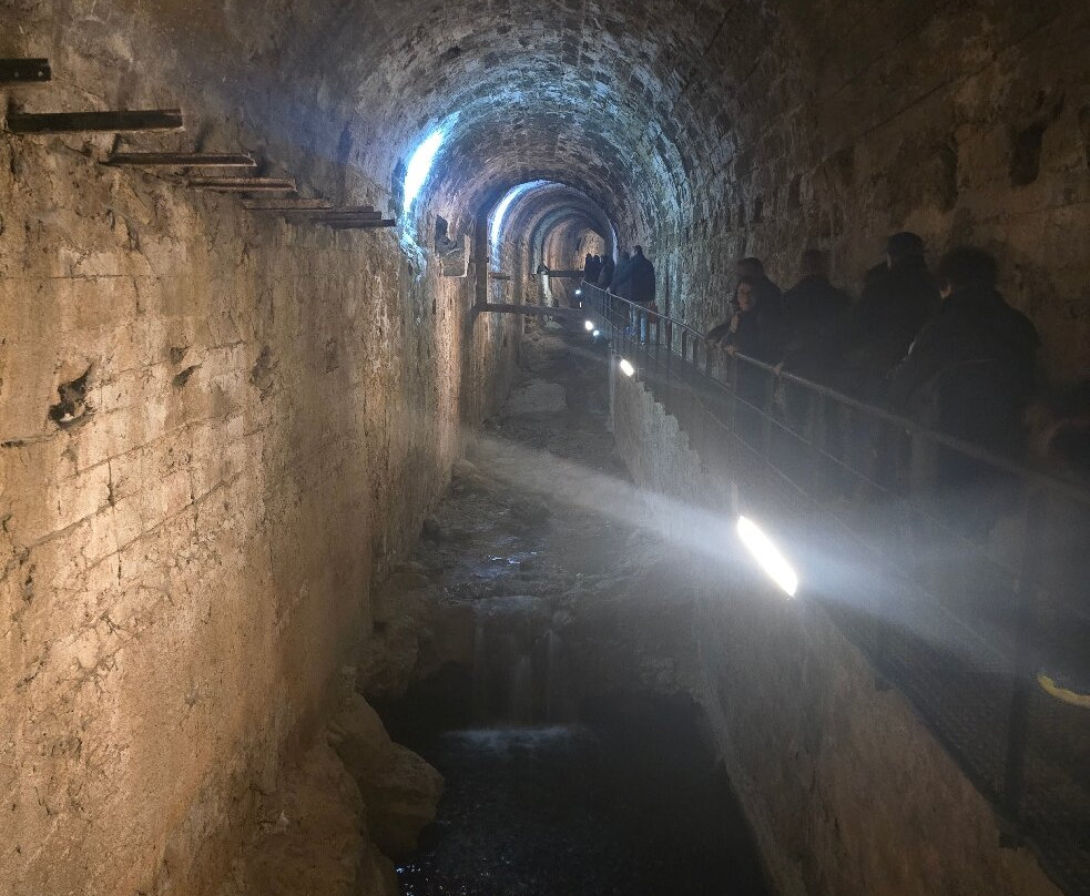 Ruinas de Santa María-卡索拉必去景点