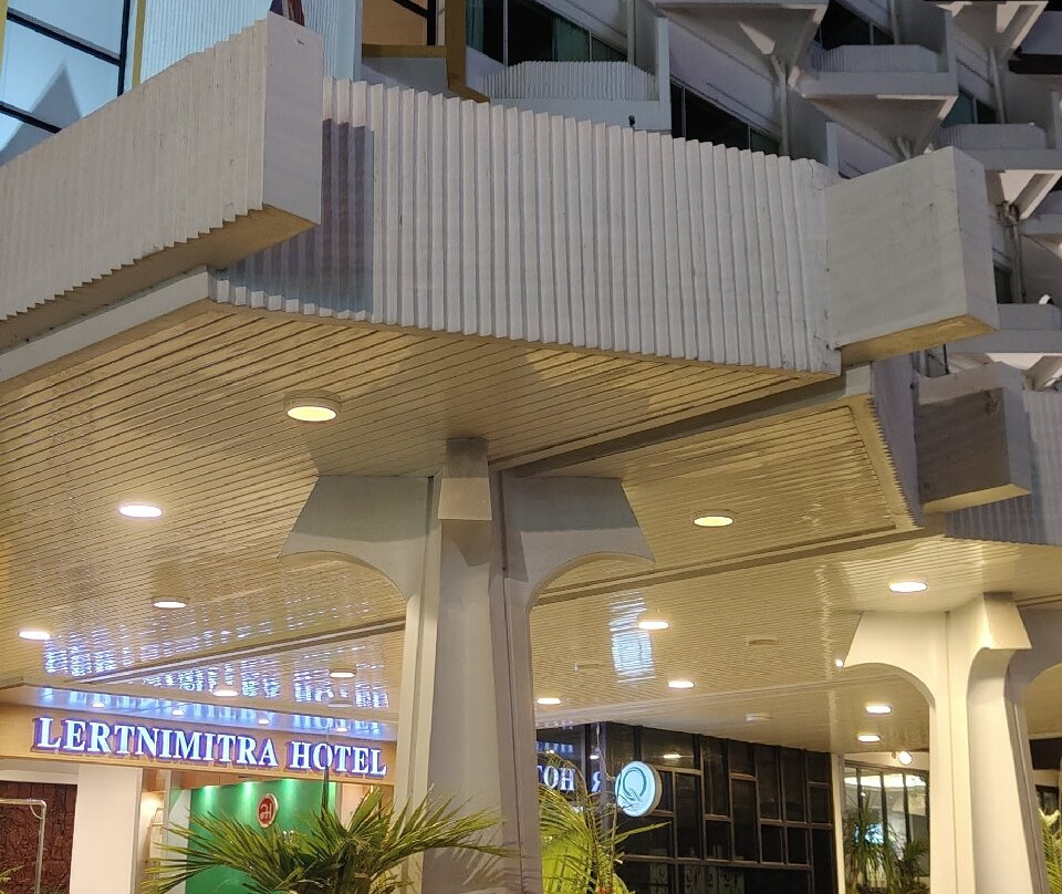 莱尼米塔酒店主图