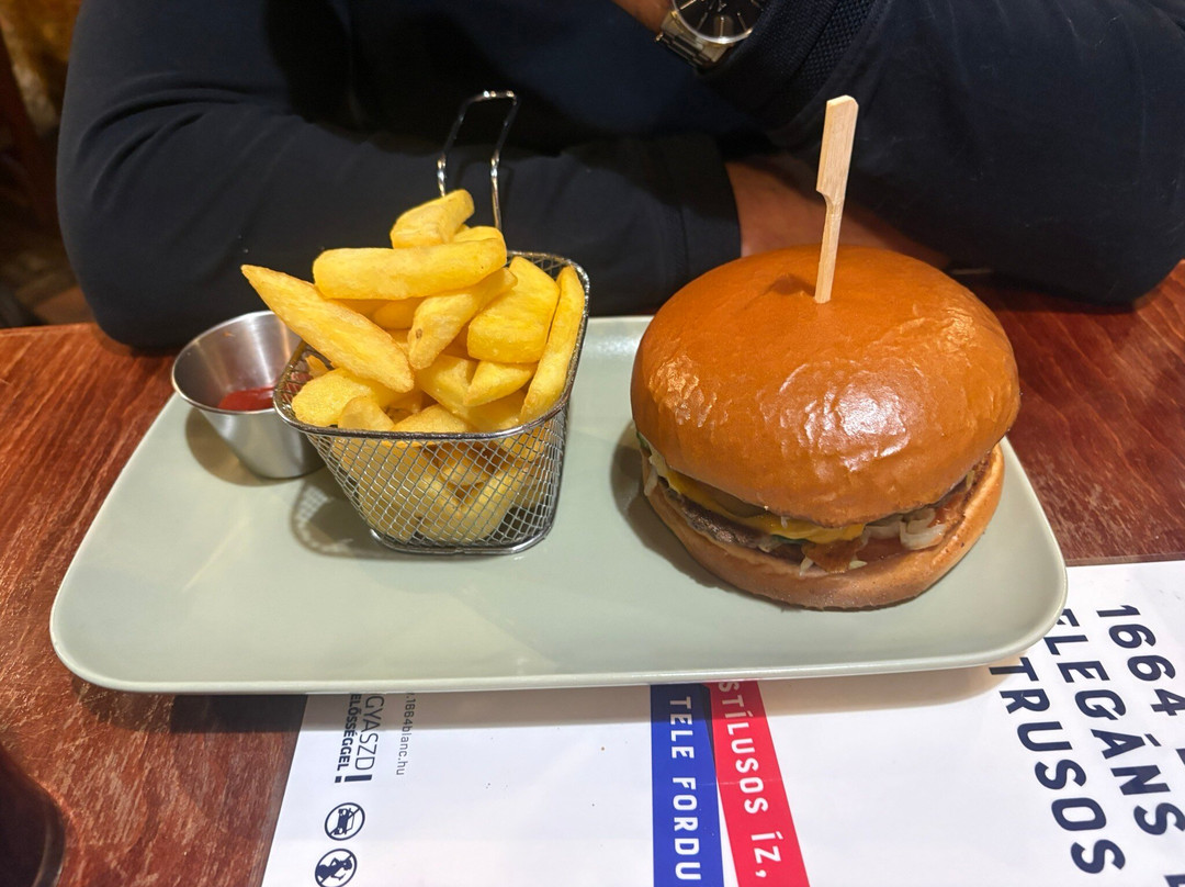 Clock Pub & Restaurant