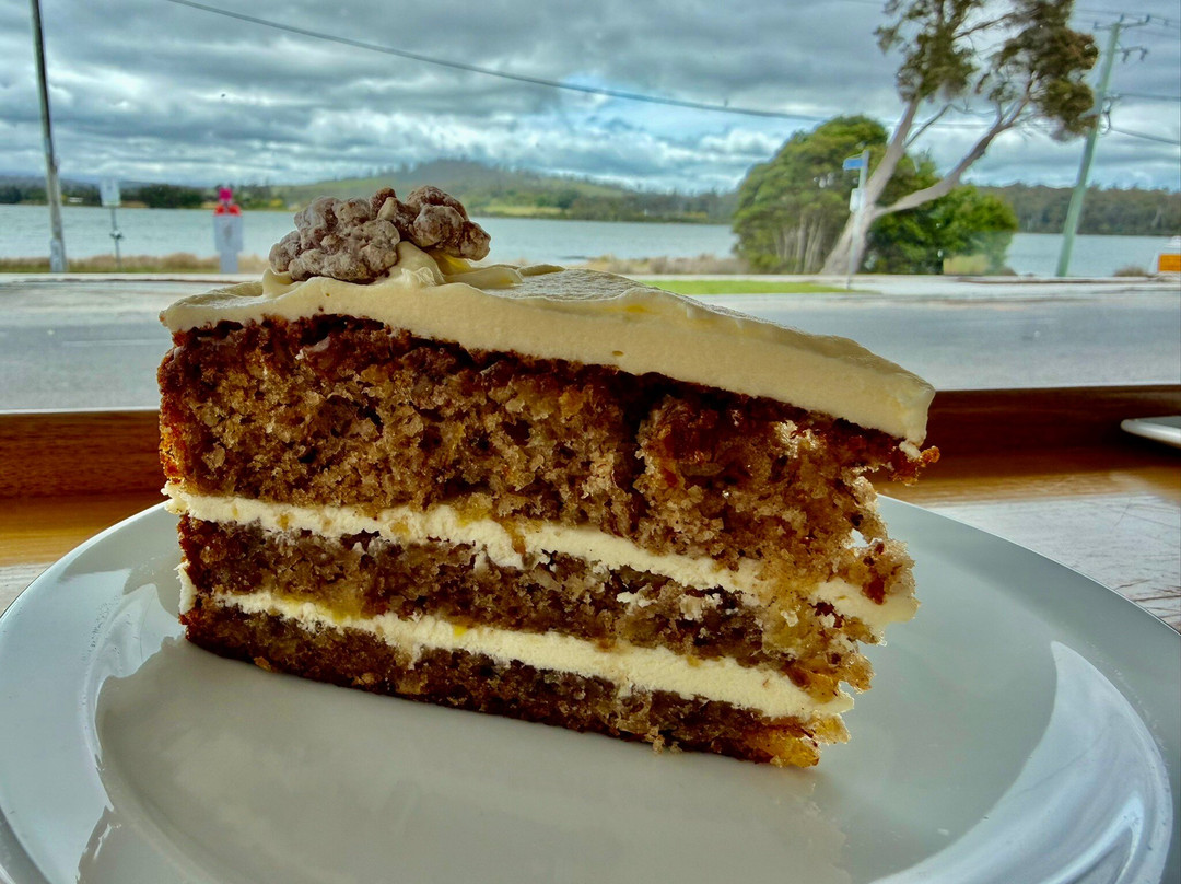 Rivergrass Cafe Gravelly Beach