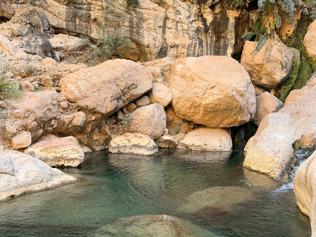 Wadi Tiwi Mibam Adventure-提维必去景点