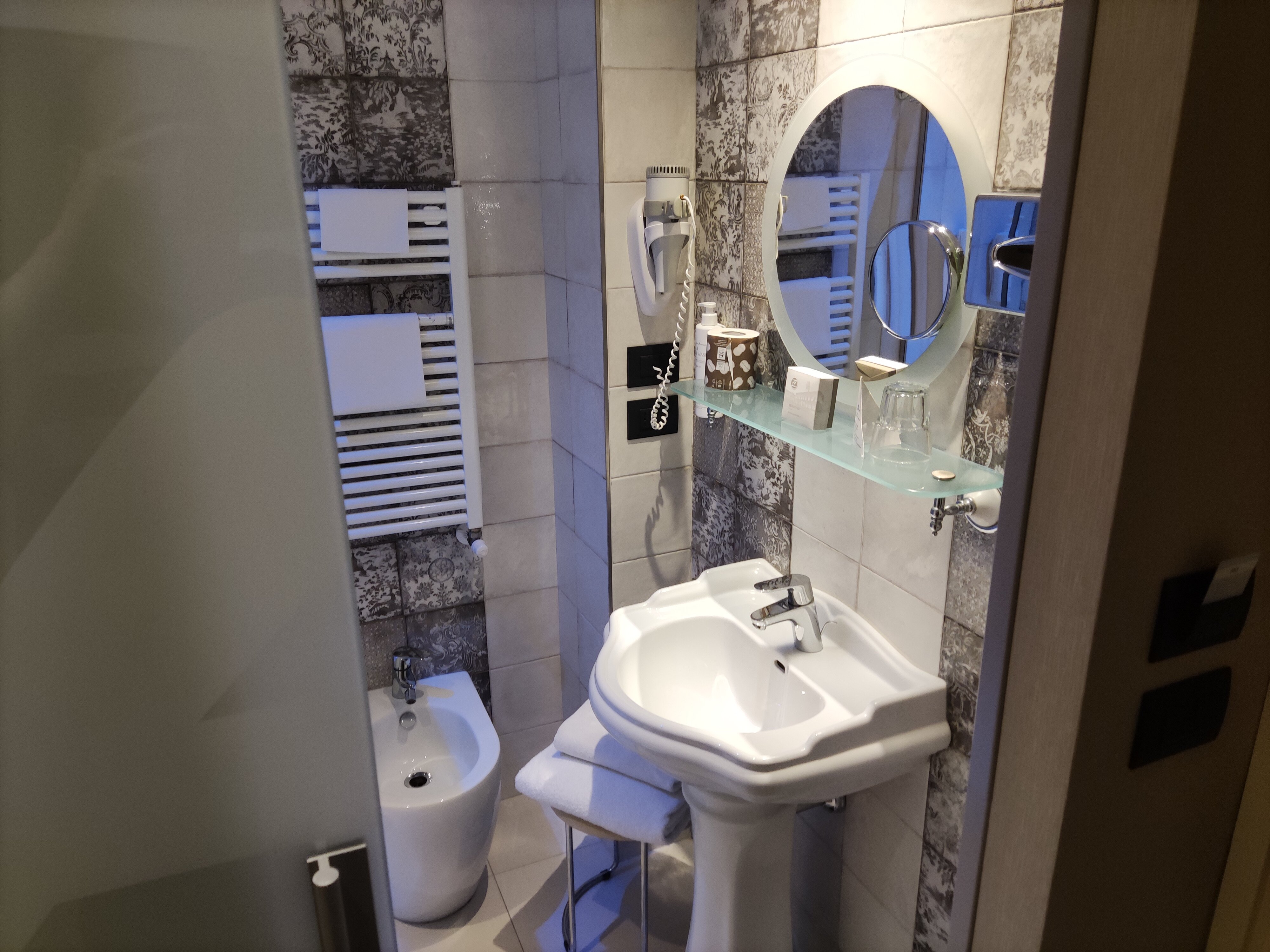 蕾佳娜赞恩酒店-浴室